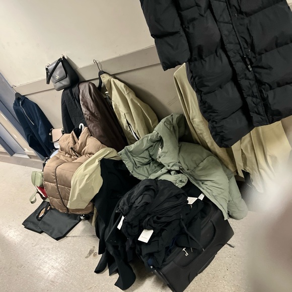 Lulu lemon sale all brand new, 35% off tag, - Picture 9 of 9